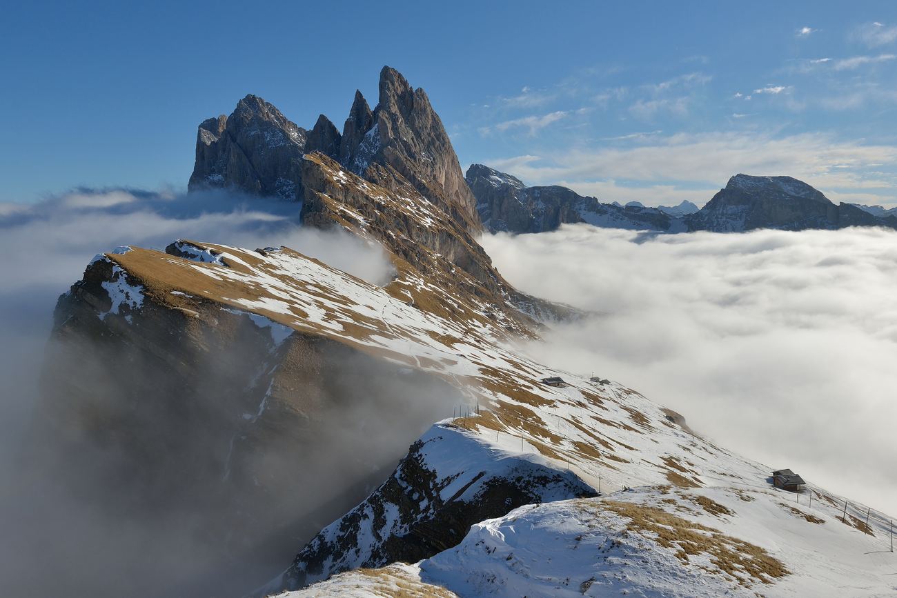 The Odle ridge above the cloud